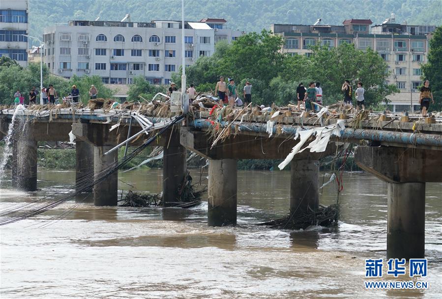 （關注&ldquo;利奇馬&rdquo;&middot;圖文互動）（5）古城洪災 八方馳援&mdash;&mdash;洪水災害下的浙江臨?，F場目擊