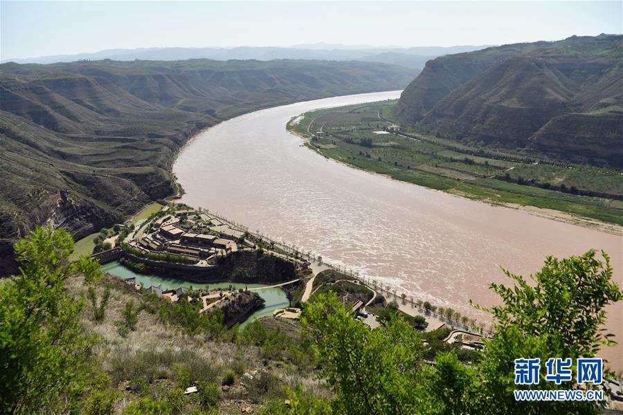 （新華全媒頭條&middot;壯麗70年&middot;奮斗新時代&mdash;&mdash;記者再走長征路&middot;圖文互動）（10）紅星，從這里照耀中國&mdash;&mdash;陜北見證中國革命的歷史轉(zhuǎn)折