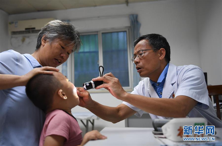 （新華全媒頭條&middot;圖文互動(dòng)）（4）伶仃洋邊&ldquo;守門&rdquo;人&mdash;&mdash;記堅(jiān)守海島32年的黨員醫(yī)生王桂湘