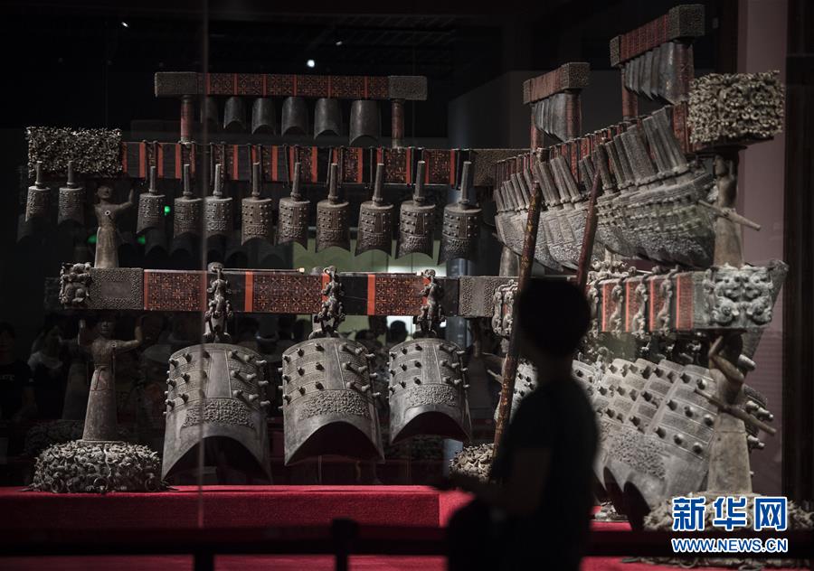 （新華調(diào)查&middot;新中國(guó)考古重大發(fā)現(xiàn)&middot;圖文互動(dòng)）（5）&ldquo;音樂(lè)寶藏&rdquo;曾侯乙墓：&ldquo;爆款&rdquo;的中華文明悅耳之音 