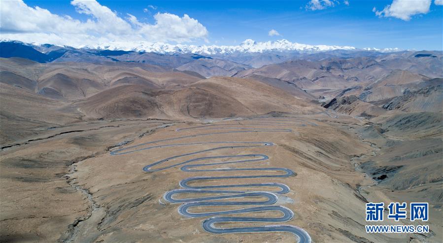 （壯麗70年&middot;奮斗新時代&mdash;&mdash;共和國發(fā)展成就巡禮）（9）人暢其行、貨暢其流&mdash;&mdash;共和國交通運輸業(yè)發(fā)展成就巡禮