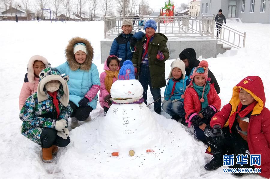 （不忘初心、牢記使命&middot;圖文互動(dòng)）（4）鄉(xiāng)村教師袁艷敏：點(diǎn)亮山區(qū)孩子的夢(mèng)