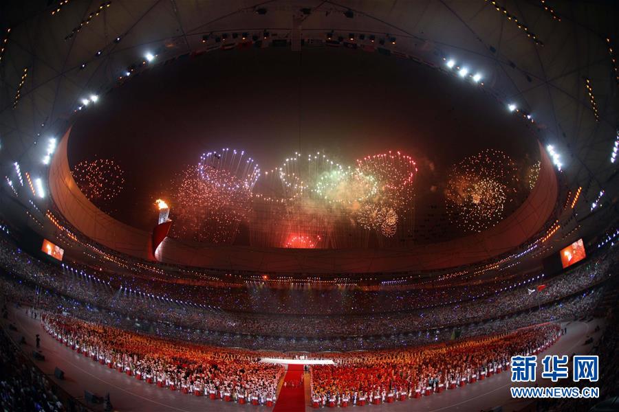 （新華全媒頭條&middot;圖文互動(dòng)）（4）天翻地覆慨而慷&mdash;&mdash;從慶祝中華人民共和國成立70周年大型成就展看新中國光輝歷程