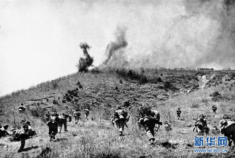 （圖文互動(dòng)）（1）為了&ldquo;中國(guó)號(hào)&rdquo;巨輪揚(yáng)帆遠(yuǎn)航&mdash;&mdash;中國(guó)共產(chǎn)黨領(lǐng)導(dǎo)下的人民軍隊(duì)忠于祖國(guó)、服務(wù)人民啟示錄