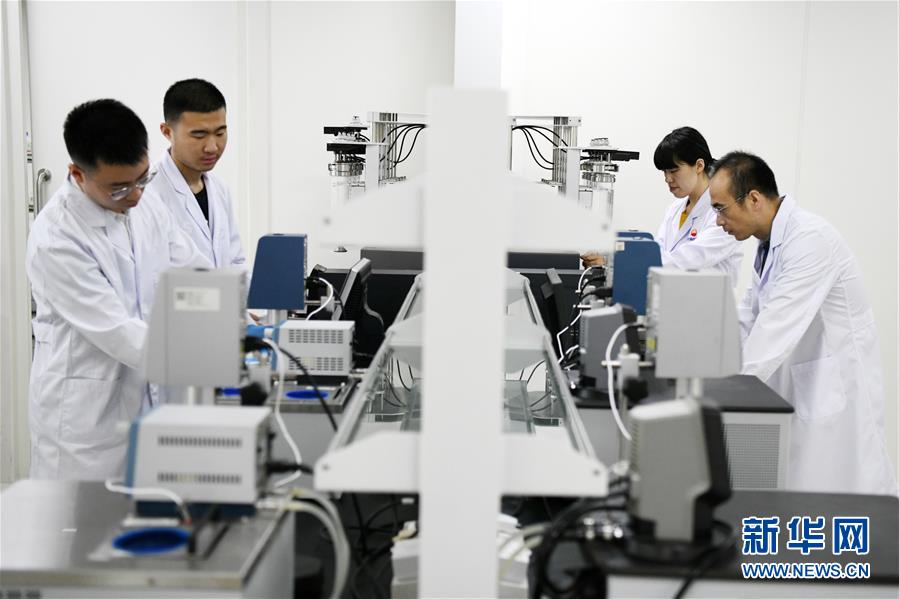 (圖文互動)(8)當好標桿旗幟 建設(shè)百年油田——寫在大慶油田發(fā)現(xiàn)60周年之際