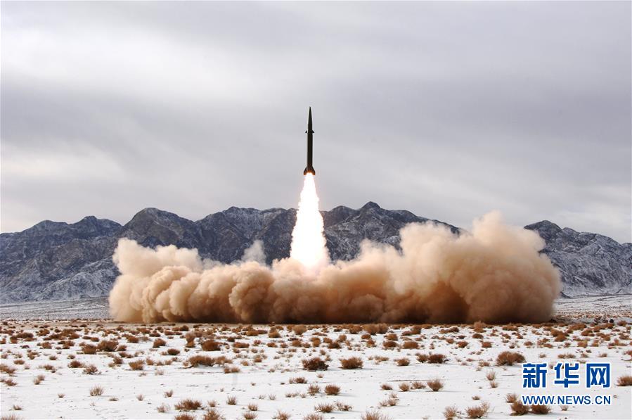 （新華全媒頭條&middot;圖文互動(dòng)）（3）沿著中國特色強(qiáng)軍之路闊步前進(jìn)&mdash;&mdash;黨中央、中央軍委領(lǐng)導(dǎo)推進(jìn)國防和軍隊(duì)建設(shè)70年紀(jì)實(shí)