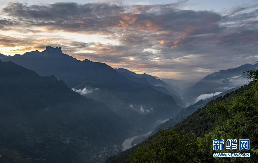 （新華全媒頭條&middot;決戰(zhàn)決勝脫貧攻堅(jiān)&middot;圖文互動(dòng)）（11）為了人與自然和諧共生&mdash;&mdash;云南&ldquo;三江并流&rdquo;地區(qū)決戰(zhàn)精準(zhǔn)脫貧的&ldquo;生態(tài)畫(huà)卷&rdquo;