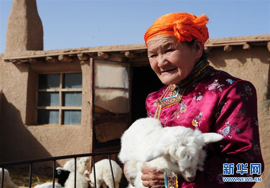 （壯麗70年&middot;奮斗新時代&mdash;&mdash;共和國榮光&middot;圖文互動）（2）都貴瑪：草原最美的額吉