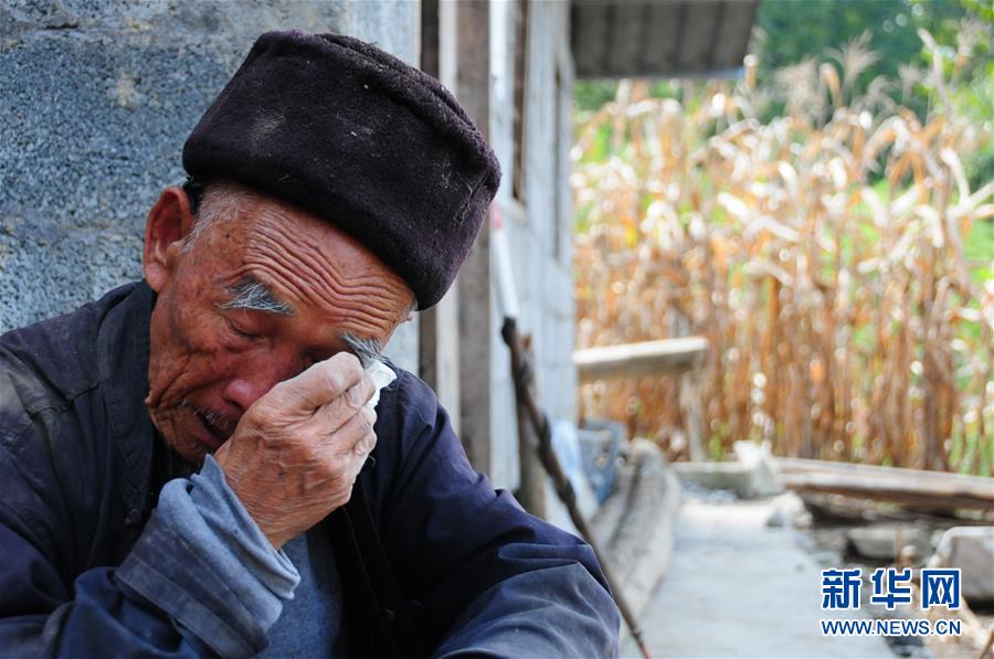 （新華全媒頭條&middot;圖文互動(dòng)）（2）永不歸來(lái)的&ldquo;戰(zhàn)士&rdquo;&mdash;&mdash;追記倒在脫貧攻堅(jiān)一線的貴州沿河縣駐村第一書(shū)記文偉紅