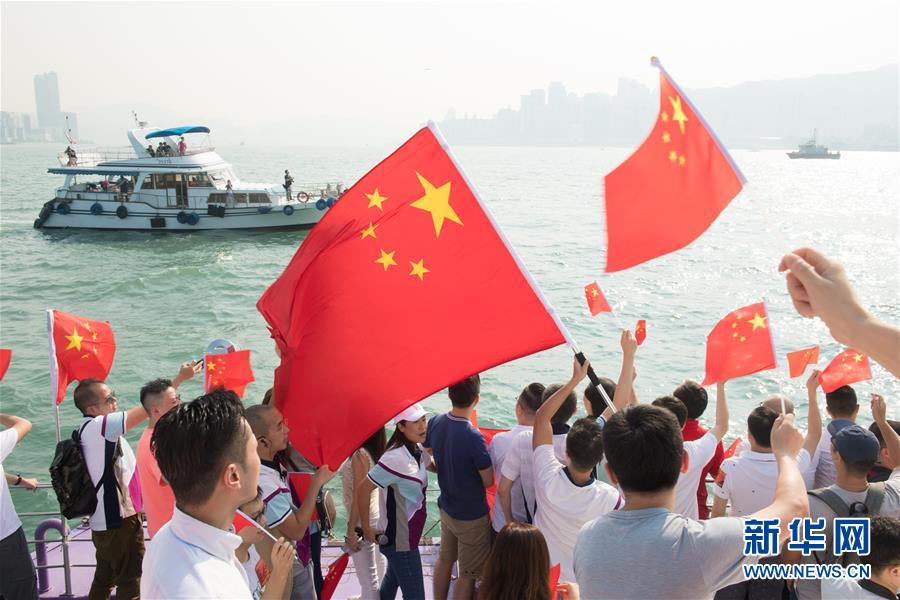 （新華全媒頭條&middot;圖文互動(dòng)）（16）凝聚愛(ài)國(guó)主義的磅礴力量！&mdash;&mdash;新中國(guó)成立70周年盛典啟示錄