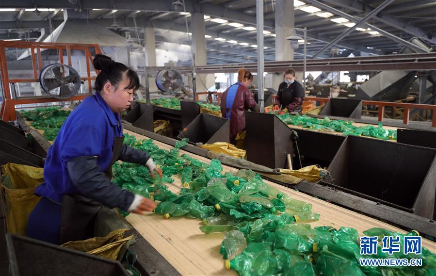 （四中全會精神在基層&middot;圖文互動）（3）老工業(yè)城市&ldquo;明星產(chǎn)品&rdquo;的昔與今