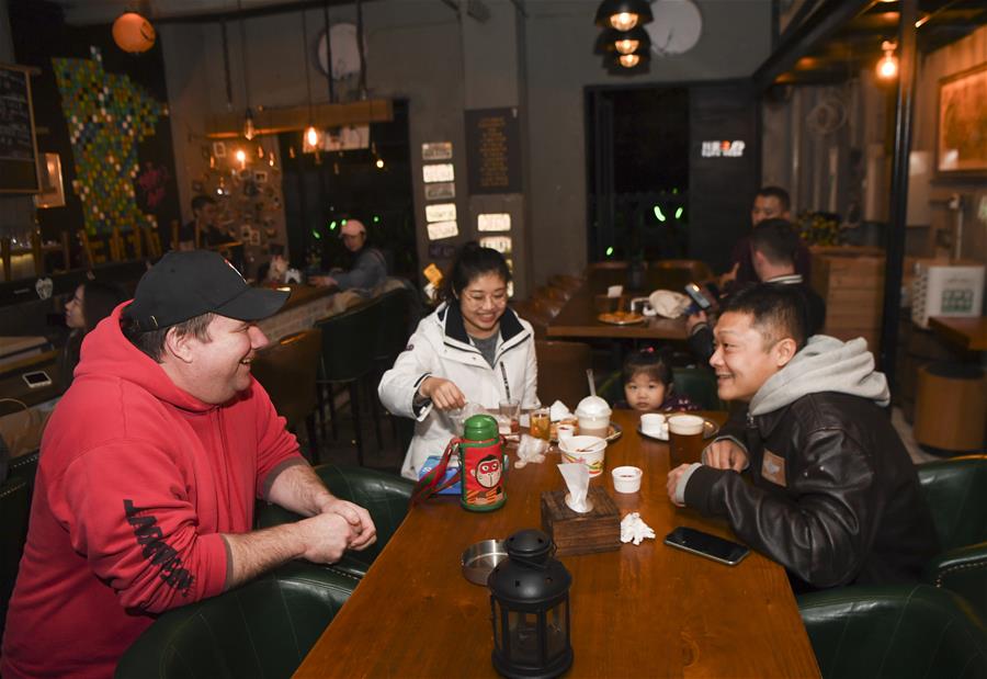 （在習(xí)近平新時(shí)代中國(guó)特色社會(huì)主義思想指引下&mdash;&mdash;新時(shí)代新作為新篇章&middot;總書記關(guān)切開放事&middot;圖文互動(dòng)）（2）中國(guó)引力：在開放的中國(guó)共創(chuàng)幸福 