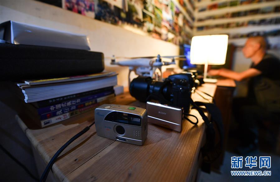 （圖文互動(dòng)）（7）鄉(xiāng)村攝影師、鄉(xiāng)村&ldquo;模特&rdquo;、民宿店主&mdash;&mdash;鄉(xiāng)村旅游推動(dòng)婺源農(nóng)民生活方式發(fā)生新變化