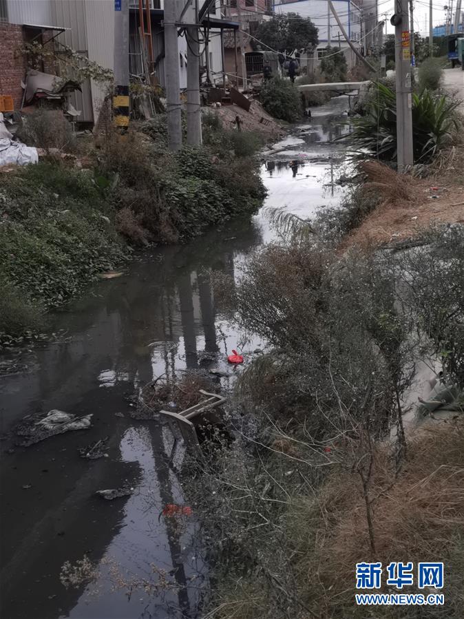 （新華調(diào)查&middot;國務(wù)院農(nóng)村人居環(huán)境大檢查&middot;圖文互動）（4）農(nóng)村生活污水何處去？&mdash;&mdash;農(nóng)村污水治理&ldquo;梗阻&rdquo;現(xiàn)象調(diào)查