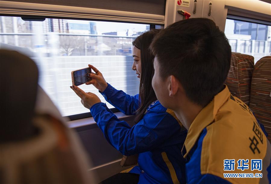 （新華全媒頭條&middot;圖文互動(dòng)）（14）百年跨越，逐夢(mèng)京張&mdash;&mdash;寫(xiě)在京張高鐵開(kāi)通暨中國(guó)高鐵突破3.5萬(wàn)公里之際