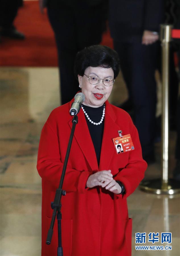 （兩會(huì)&middot;面對(duì)面）（2）全國(guó)政協(xié)委員接受采訪