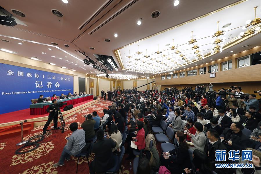 （兩會）（4）政協(xié)委員談優(yōu)化營商環(huán)境、促進民營經(jīng)濟高質(zhì)量發(fā)展