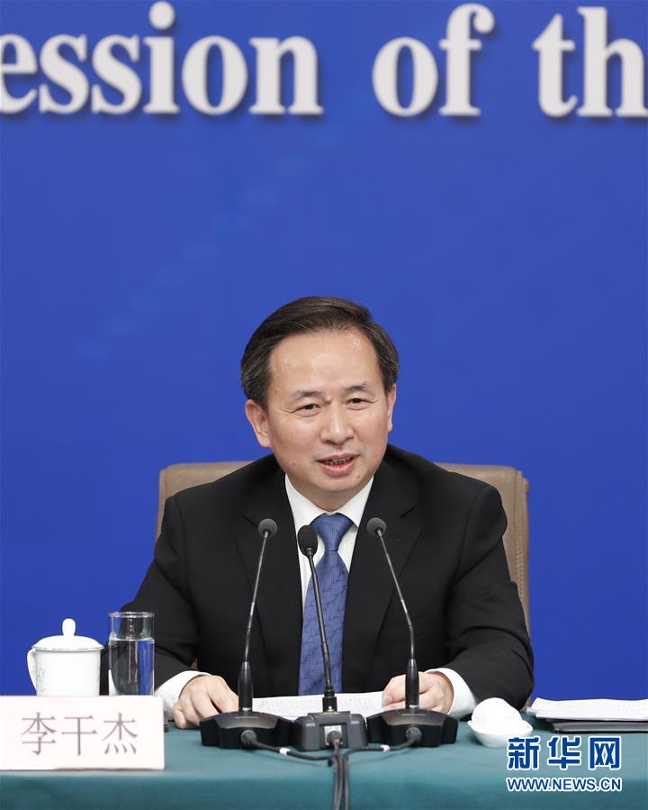 （兩會(huì)&middot;XHDW）（6）生態(tài)環(huán)境部部長(zhǎng)李干杰就&ldquo;打好污染防治攻堅(jiān)戰(zhàn)&rdquo;答記者問(wèn)