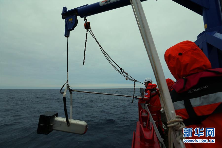 （&ldquo;雪龍&rdquo;探南極&middot;圖文互動）（1）中國南極考察隊順利完成宇航員海綜合科考
