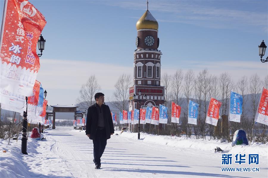 （新春走基層&middot;圖文互動(dòng)）（7）小鎮(zhèn)里的&ldquo;U盤書記&rdquo;