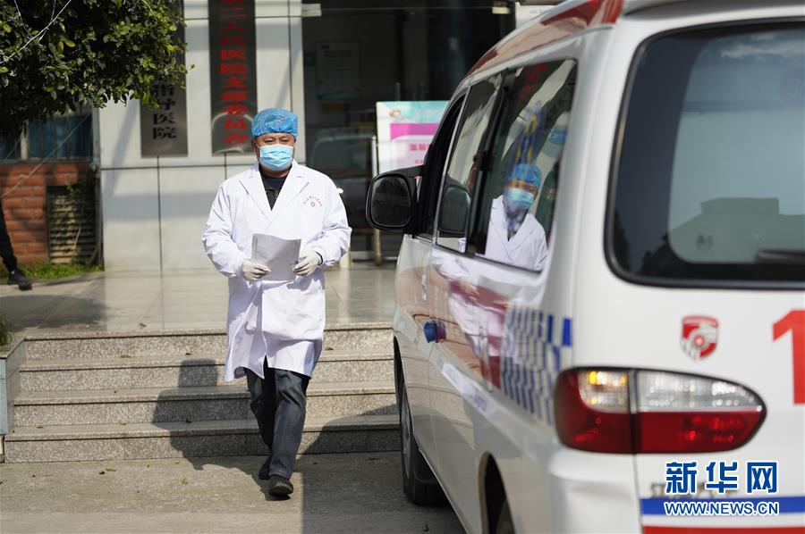 （聚焦疫情防控&middot;圖文互動）（1）一對抗疫夫妻的&ldquo;一線連軸轉(zhuǎn)&rdquo;