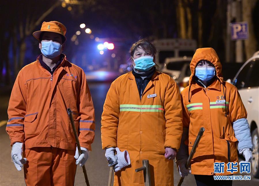 （新華全媒頭條）（11）非常&ldquo;10+1&rdquo;&mdash;&mdash;武漢春節(jié)假期延長(zhǎng)第一天掃描