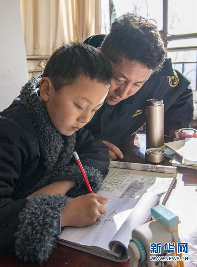 （新春走基層&middot;圖文互動(dòng)）（7）邊境口岸靜候春天