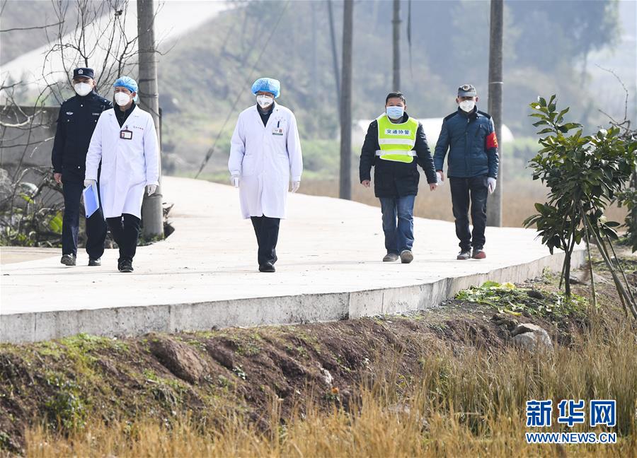 （聚焦疫情防控&middot;圖文互動）（5）&ldquo;排查越嚴密，群眾越安心&rdquo;&mdash;&mdash;重慶日均組織40多萬人有序排查疫情