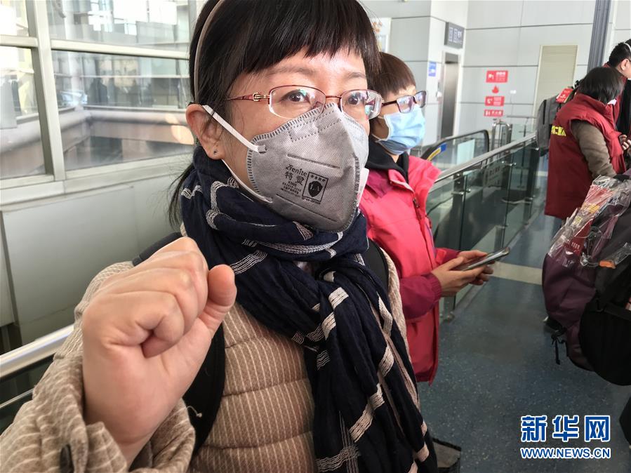 （熱點(diǎn)鮮報(bào)&middot;圖文互動(dòng)）（2）三代人的約定：父母送我援湖北，我給孩子樹榜樣