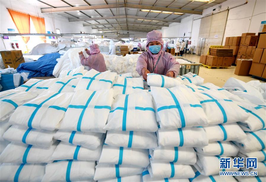 （聚焦疫情防控&middot;圖文互動(dòng)）（5）我們能多產(chǎn)一件，前方就少一份風(fēng)險(xiǎn)&mdash;&mdash;醫(yī)用防護(hù)服&ldquo;河北制造&rdquo;緊急&ldquo;起飛&rdquo;記