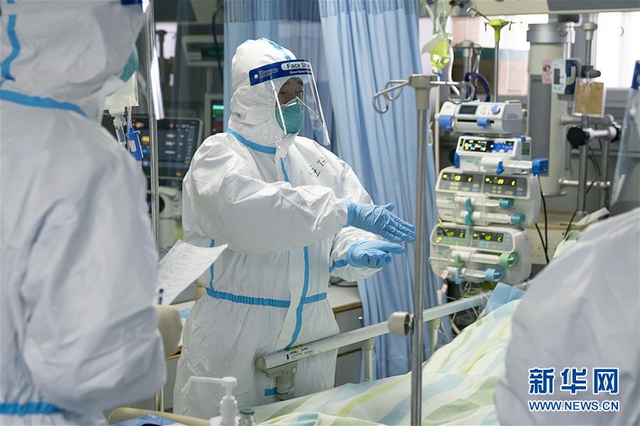 （新華全媒頭條&middot;圖文互動(dòng)）（13）滄海橫流顯本色　戰(zhàn)&ldquo;疫&rdquo;一線黨旗紅&mdash;&mdash;全國(guó)各領(lǐng)域基層黨組織和廣大黨員奮力打好疫情防控阻擊戰(zhàn)（1）