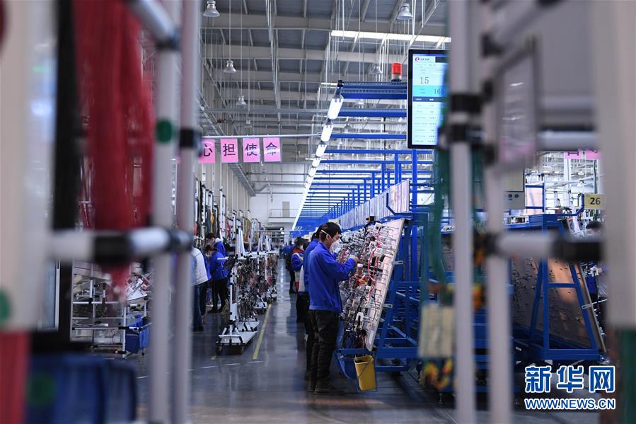 （聚焦疫情防控&middot;圖文互動）（3）用疫情&ldquo;防控線&rdquo;守衛(wèi)企業(yè)&ldquo;生命線&rdquo;&mdash;&mdash;長春復(fù)工企業(yè)防控一線見聞