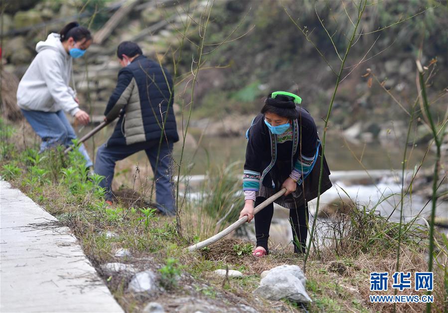 （社會）（1）苗山脫貧影像志&mdash;&mdash;春天里，她們種下新希望