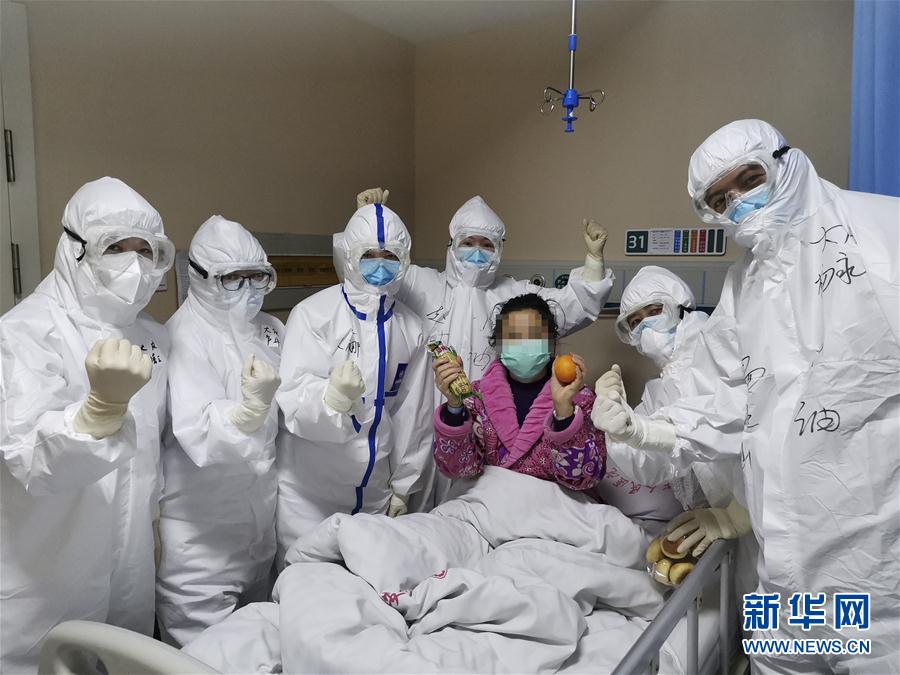 （在習(xí)近平新時(shí)代中國(guó)特色社會(huì)主義思想指引下&mdash;&mdash;新時(shí)代新作為新篇章&middot;習(xí)近平總書記關(guān)切事&middot;圖文互動(dòng)）（10）不放松！&mdash;&mdash;各地努力抓緊抓實(shí)抓細(xì)疫情防控