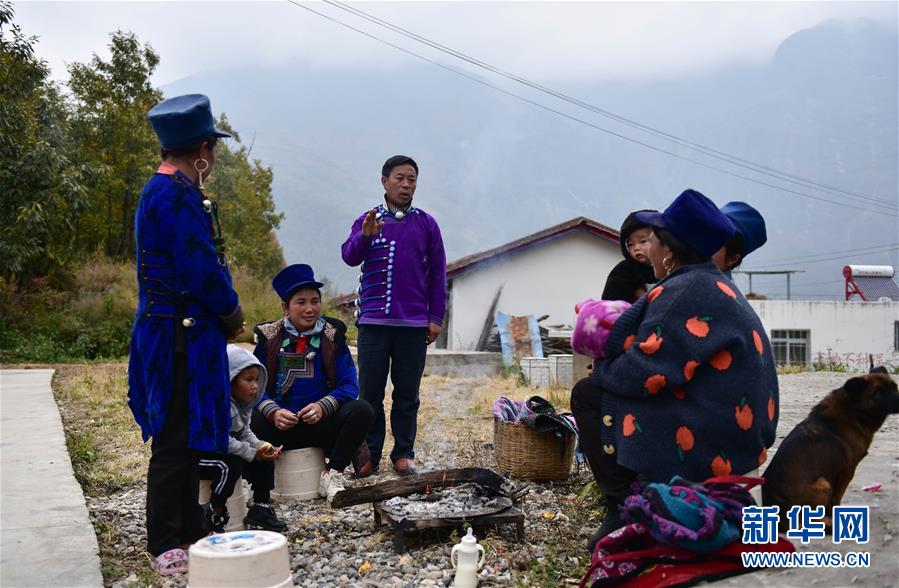 （決戰(zhàn)決勝脫貧攻堅(jiān)&middot;圖文互動(dòng)）（1）幸福村里的&ldquo;窮支書&rdquo;