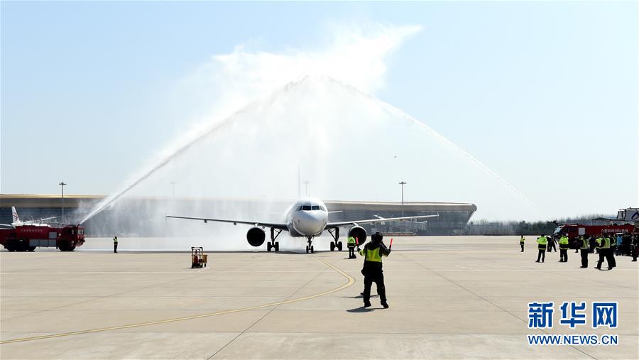 （新華全媒頭條&middot;圖文互動）（14）最美逆行者，武漢永遠(yuǎn)記得你！&mdash;&mdash;首批援鄂醫(yī)療隊返程紀(jì)實