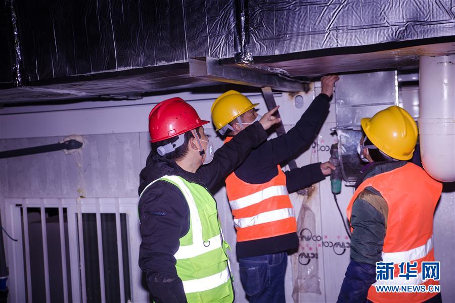 （一線抗疫群英譜&middot;圖文互動）（2）羅文浩：&ldquo;女兒，你的名字里有溫暖，有榮光！&rdquo;