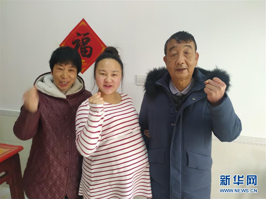 （一線抗疫群英譜&middot;圖文互動）（4）羅文浩：&ldquo;女兒，你的名字里有溫暖，有榮光！&rdquo;