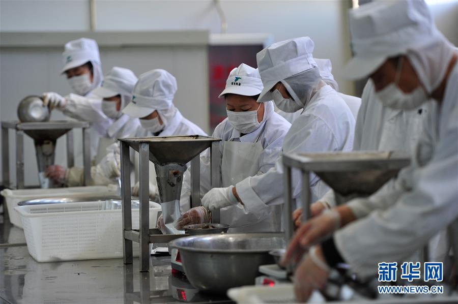 （在習(xí)近平新時(shí)代中國(guó)特色社會(huì)主義思想指引下&mdash;&mdash;新時(shí)代新作為新篇章&middot;習(xí)近平總書(shū)記關(guān)切事&middot;圖文互動(dòng)）（9）穩(wěn)住千家萬(wàn)戶的&ldquo;飯碗&rdquo;&mdash;&mdash;各地積極穩(wěn)就業(yè)化解疫情影響