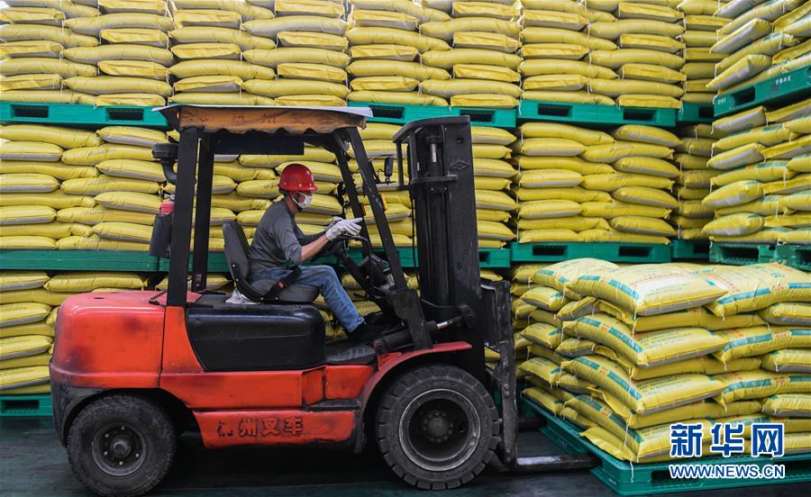 （新華全媒頭條&middot;圖文互動(dòng)）（5）在艱難中重啟 在陣痛中復(fù)蘇&mdash;&mdash;湖北推動(dòng)安全有序復(fù)工復(fù)產(chǎn)掃描