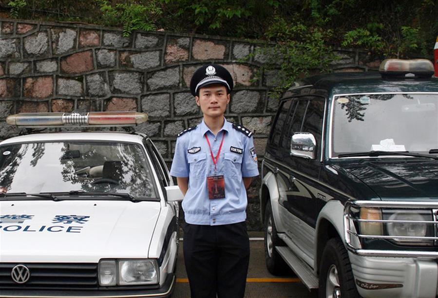 （為了民族復(fù)興&middot;英雄烈士譜&middot;圖文互動(dòng)）張寧海：&ldquo;請(qǐng)跟我走，我來為大家照亮&hellip;&hellip;&rdquo;