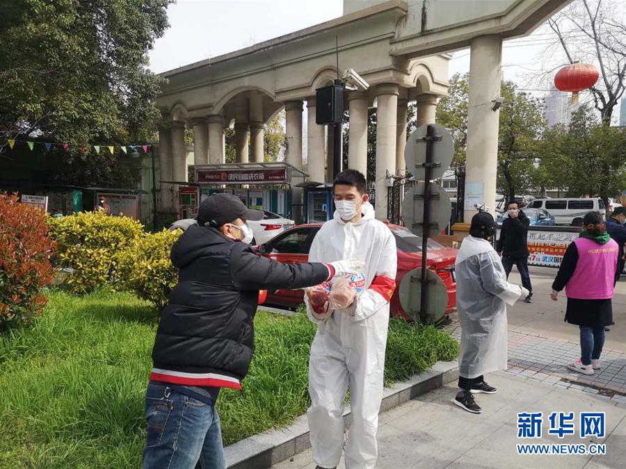 （習(xí)近平致敬的戰(zhàn)&ldquo;疫&rdquo;英雄&middot;下沉干部篇&middot;圖文互動(dòng)）（3）他們，挺身而出守防線