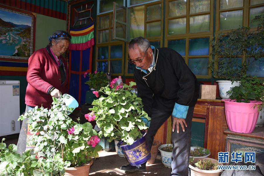 （圖文互動(dòng)）（5）堅(jiān)守與新生&mdash;&mdash;西藏農(nóng)奴制社會(huì)經(jīng)歷者說