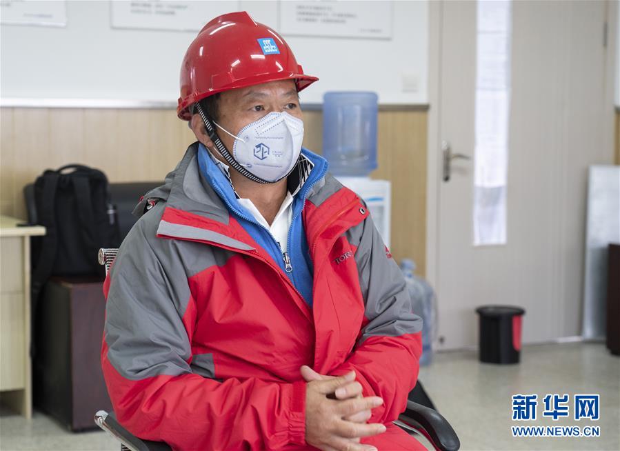 （新華全媒頭條&middot;圖文互動）（14）致敬&ldquo;沉默的英雄&rdquo;&mdash;&mdash;記武漢火神山雷神山醫(yī)院的建設(shè)者