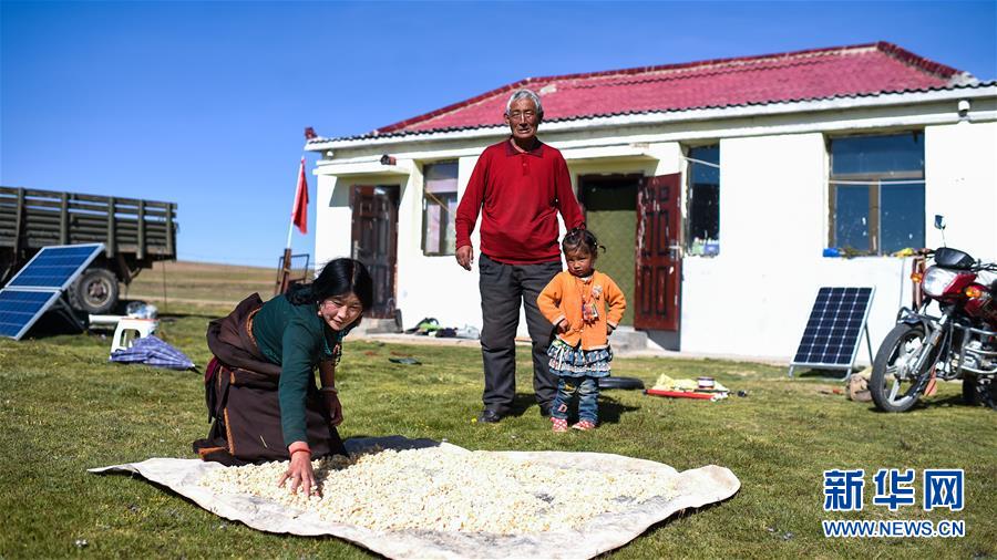 （玉樹(shù)地震10周年&middot;圖文互動(dòng)）（2）雪域新城傳大愛(ài)&mdash;&mdash;寫(xiě)在北京對(duì)口支援玉樹(shù)10周年之際