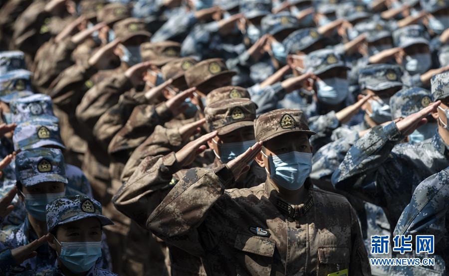 （圖文互動）（1）經(jīng)中央軍委主席習(xí)近平批準(zhǔn) 軍隊支援湖北醫(yī)療隊圓滿完成任務(wù)回撤