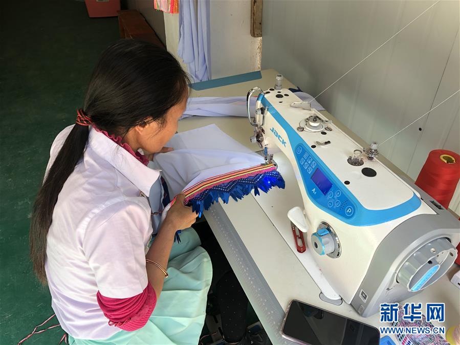 （新華全媒頭條&middot;圖文互動）（9）春天里的5個&ldquo;戰(zhàn)貧&rdquo;瞬間&mdash;&mdash;習近平總書記關(guān)于脫貧攻堅決策部署指引攻克最后的深貧堡壘