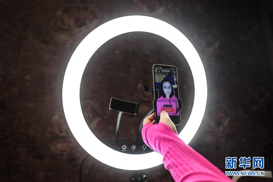 （在習近平新時代中國特色社會主義思想指引下&mdash;&mdash;新時代新作為新篇章&middot;習近平總書記關切事&middot;圖文互動）（3）打開生活的正確方式：更衛(wèi)生、更健康！