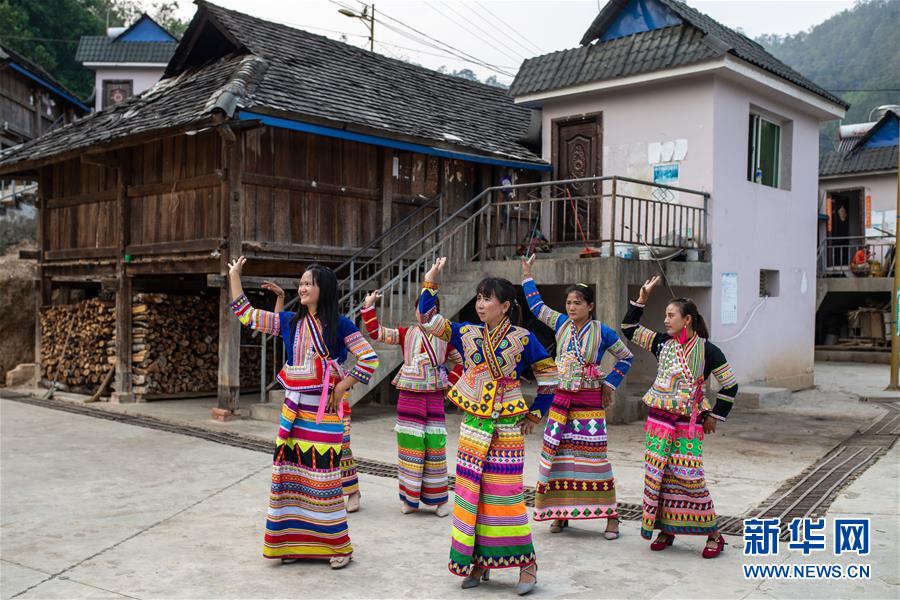 （決戰(zhàn)決勝脫貧攻堅(jiān)&middot;圖文互動(dòng)）（3）&ldquo;孩子再也不用學(xué)打獵了&rdquo;&mdash;&mdash;拉祜族女獵手告別狩獵