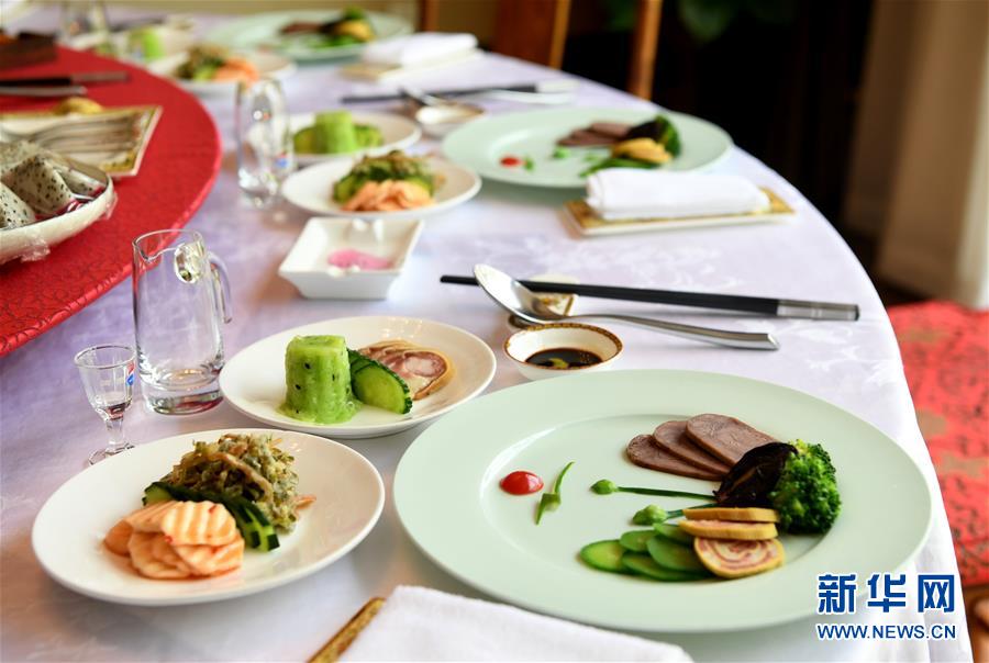 （聚焦復(fù)工復(fù)產(chǎn)&middot;圖文互動(dòng)）（2）&ldquo;分得安心，吃得放心&rdquo;&mdash;&mdash;豫菜老字號的復(fù)工見聞